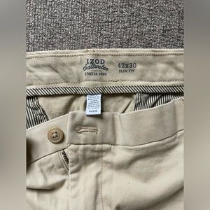 IZOD Stretch Men’s Chino